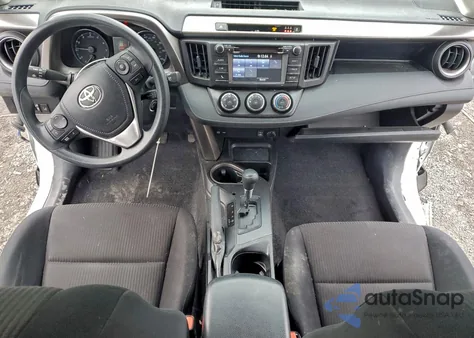 2017 Toyota Rav4 Le z USA, uszkodzony, nr VIN JTMBFREV9HJ117050